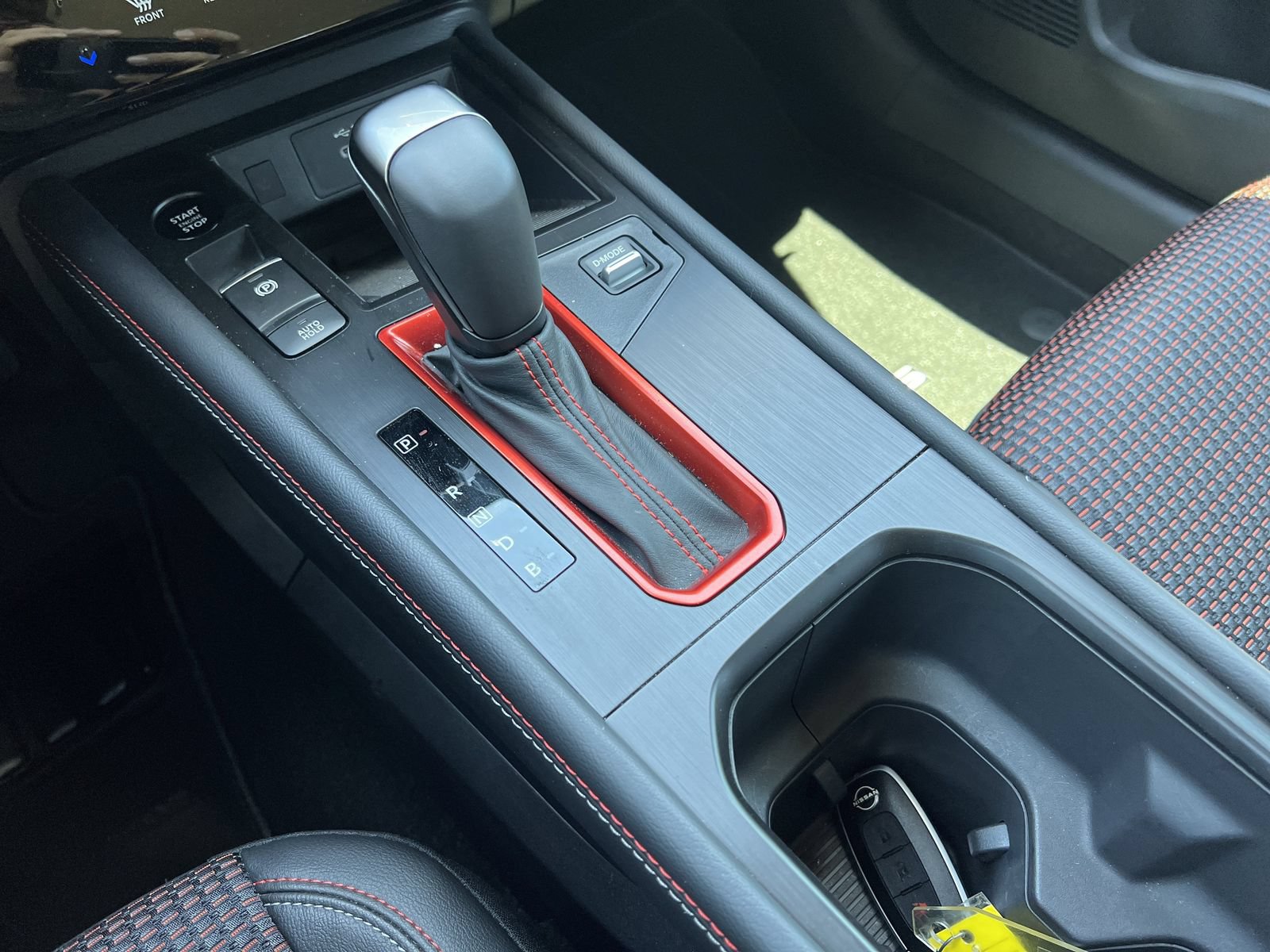 Certified 2025 Nissan Kicks SR AWD/4WD image 7