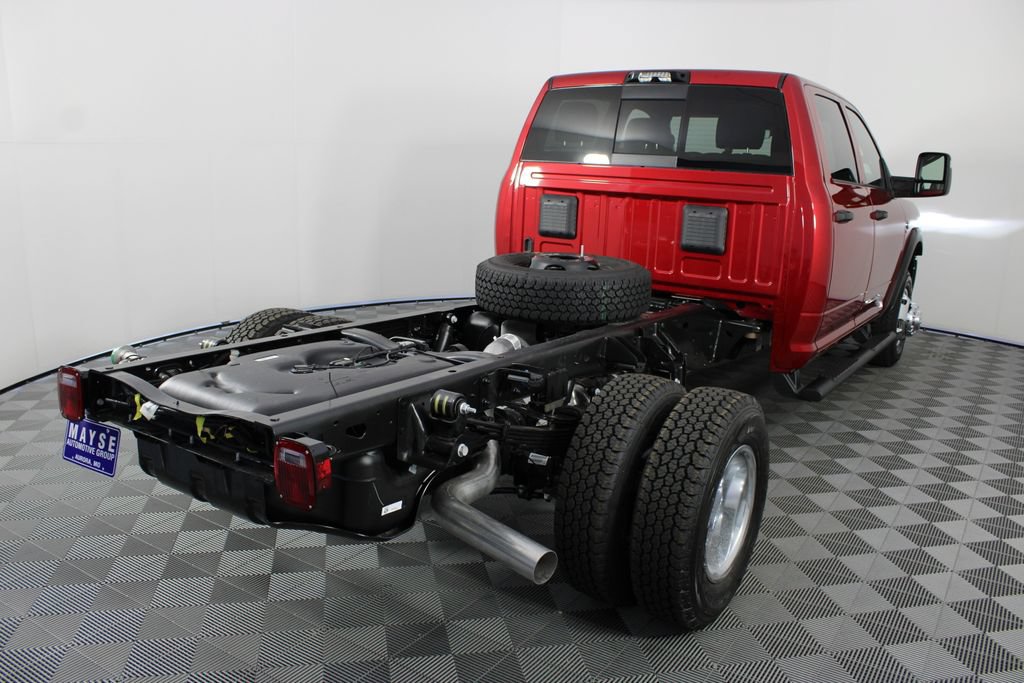 New 2026 RAM 3500 Tradesman AWD/4WD image 24