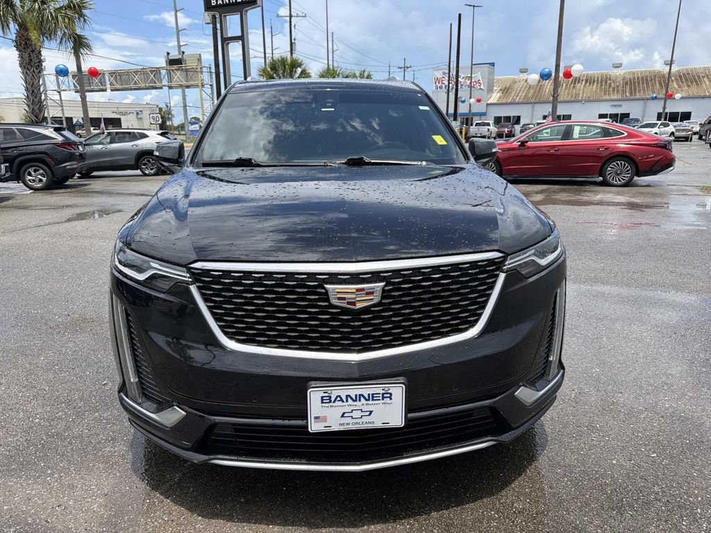 Used 2022 Cadillac XT6 Luxury FWD image 3