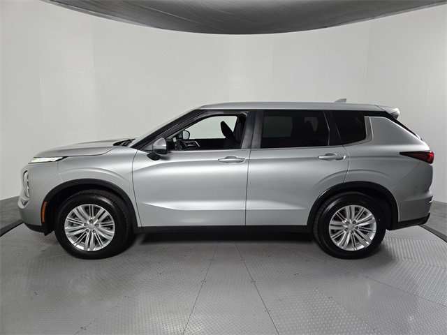 Used 2022 Mitsubishi Outlander ES image 7