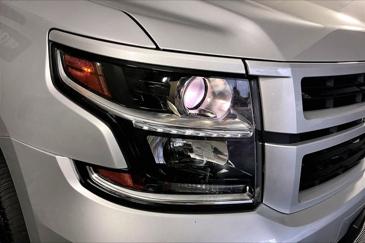 Used 2020 Chevrolet Suburban Premier image 27