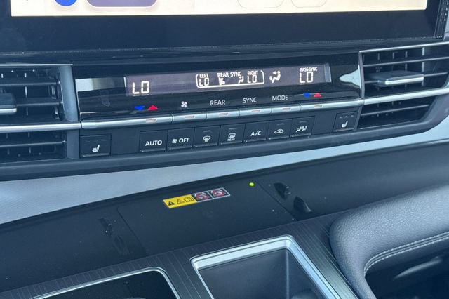Certified 2026 Toyota Sienna XLE FWD image 26