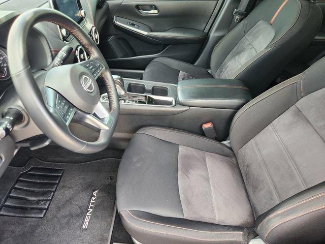 Used 2025 Nissan Sentra SR FWD image 14