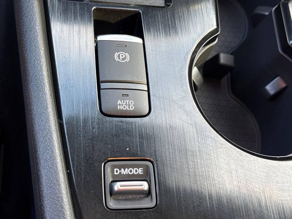 Certified 2026 Nissan Rogue Dark Armor FWD image 25