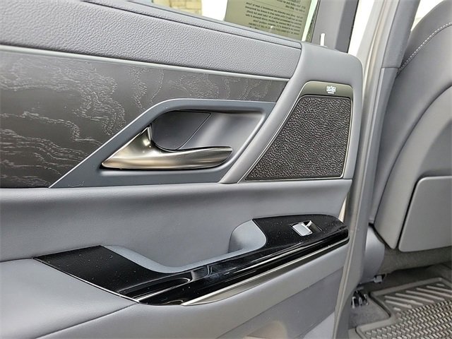 New 2025 Lexus LX 600 4WD w/ Premium Package image 13