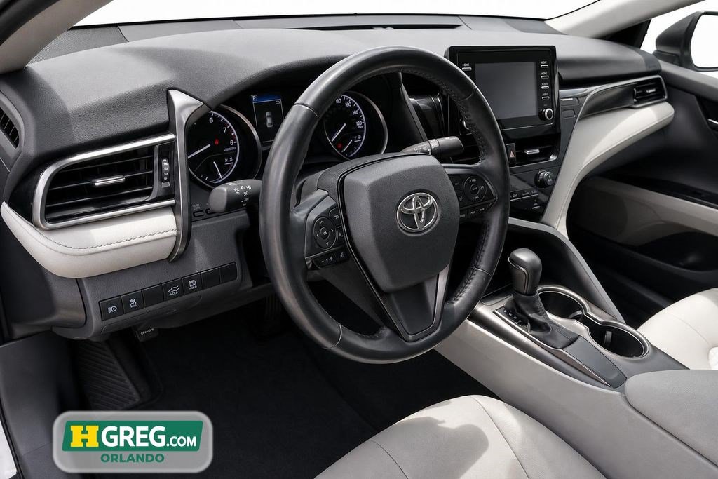 Used 2021 Toyota Camry SE FWD image 10
