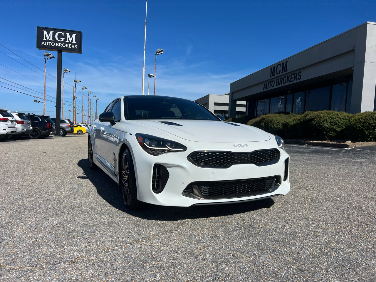 Used 2022 Kia Stinger GT2 image 2