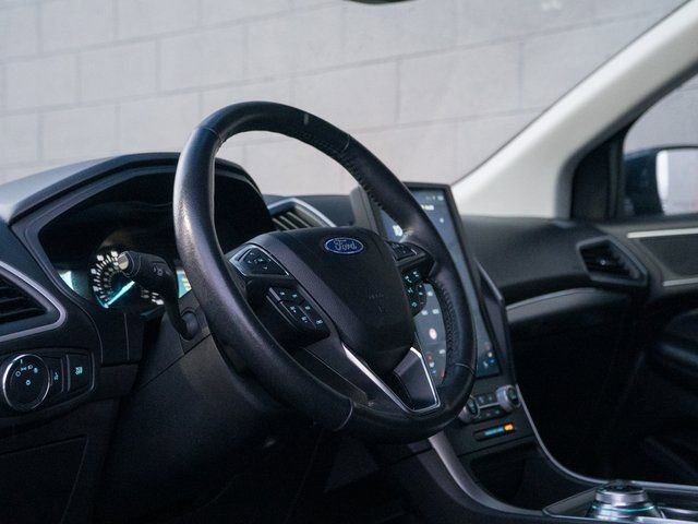 Used 2022 Ford Edge SEL image 4