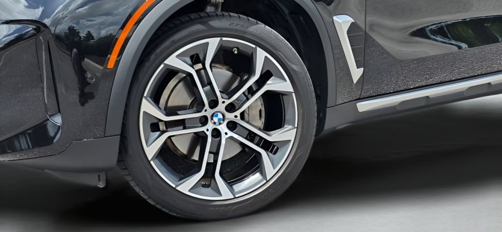 Used 2024 BMW X5 xDrive40i w/ Premium Package AWD/4WD image 26