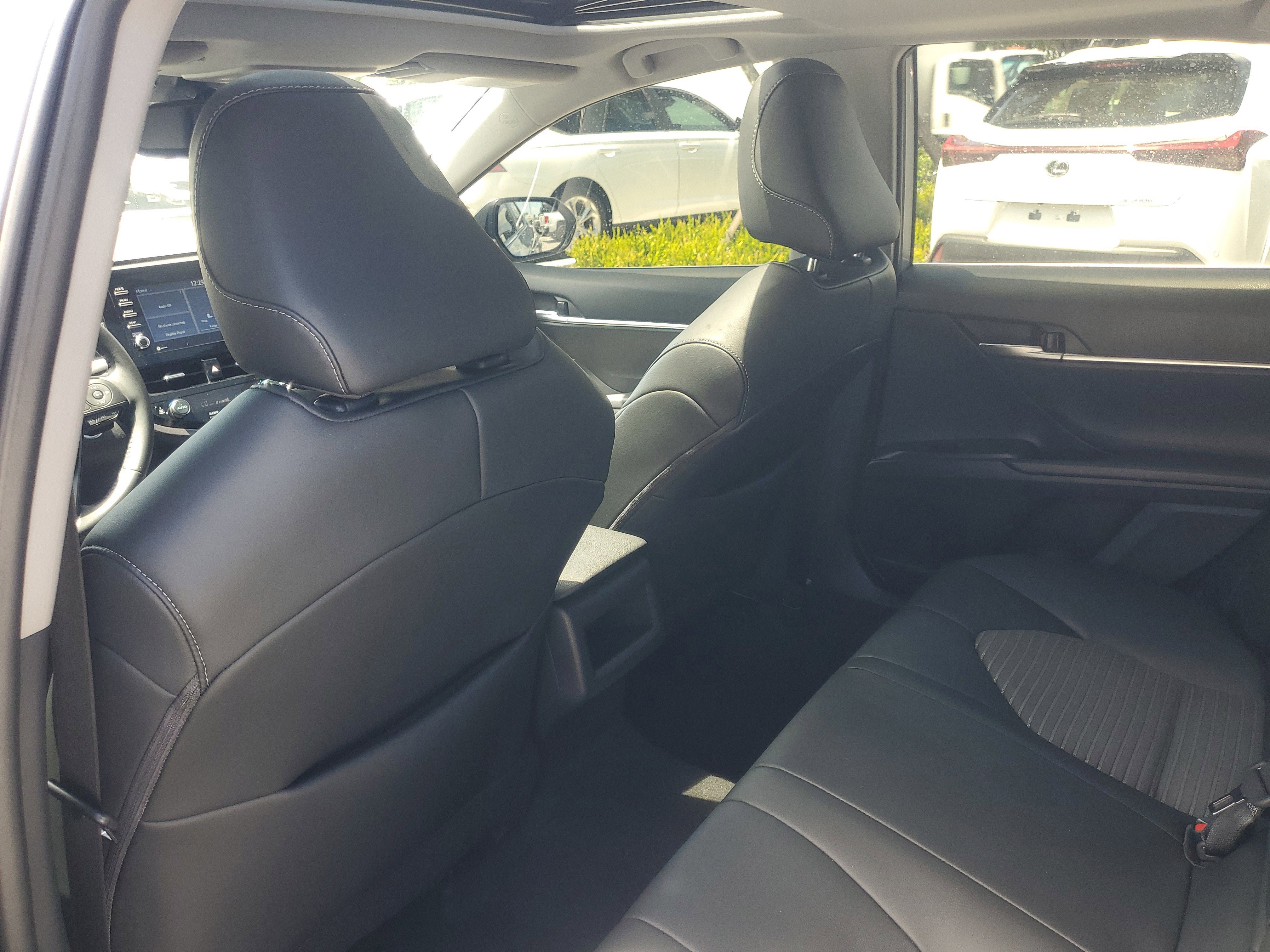 Used 2024 Toyota Camry SE w/ Convenience Package FWD image 11