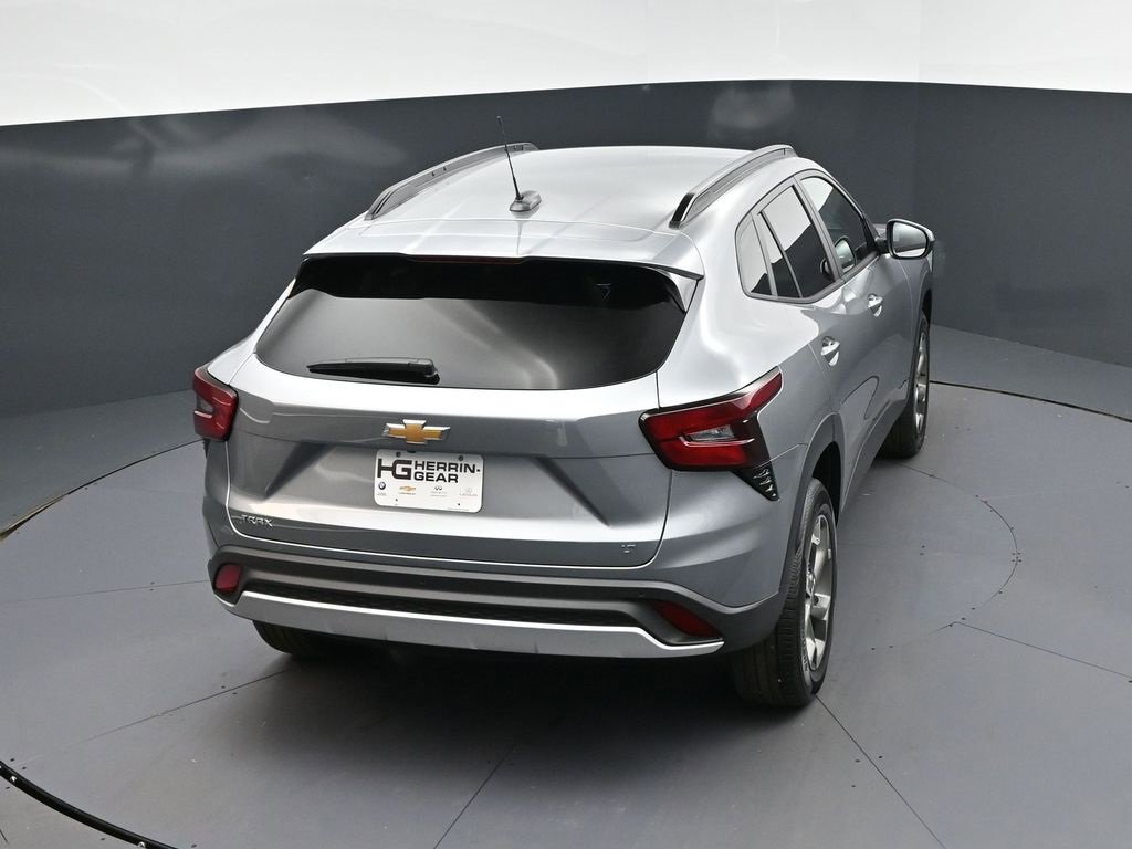 New 2026 Chevrolet Trax LT w/ Driver Confidence Package image 34