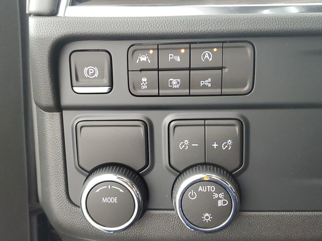 New 2026 Chevrolet Tahoe LS image 25