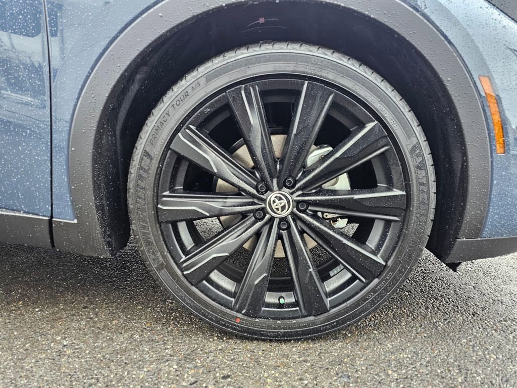 New 2026 Toyota Crown Nightshade image 9