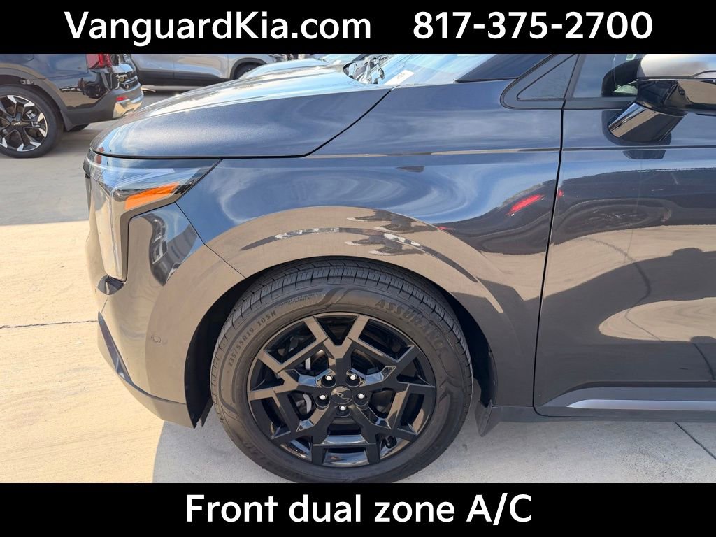 Certified 2025 Kia Carnival SX Prestige image 8