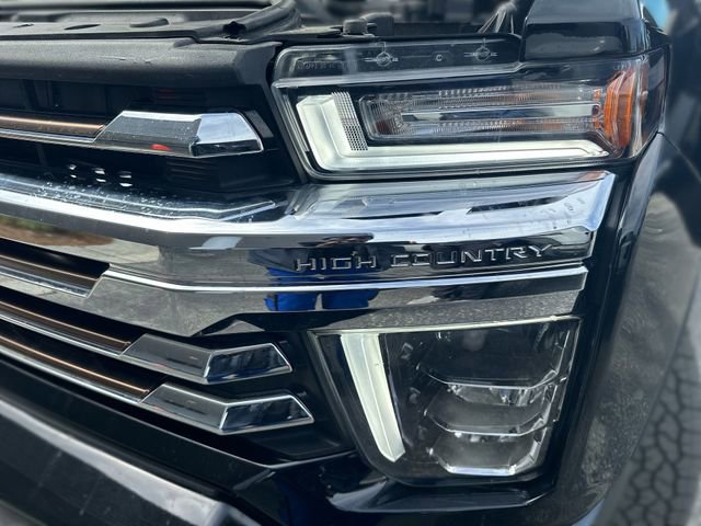 Used 2022 Chevrolet Silverado 2500 High Country image 9