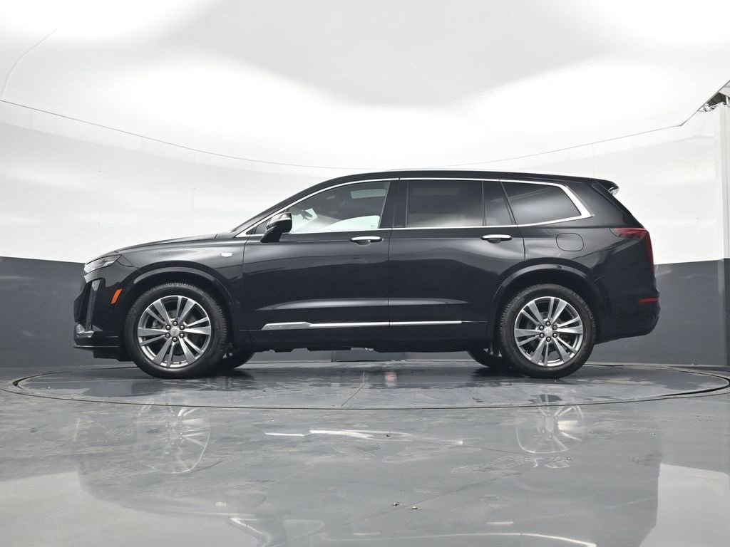 Used 2022 Cadillac XT6 Premium Luxury w/ Technology Package image 21