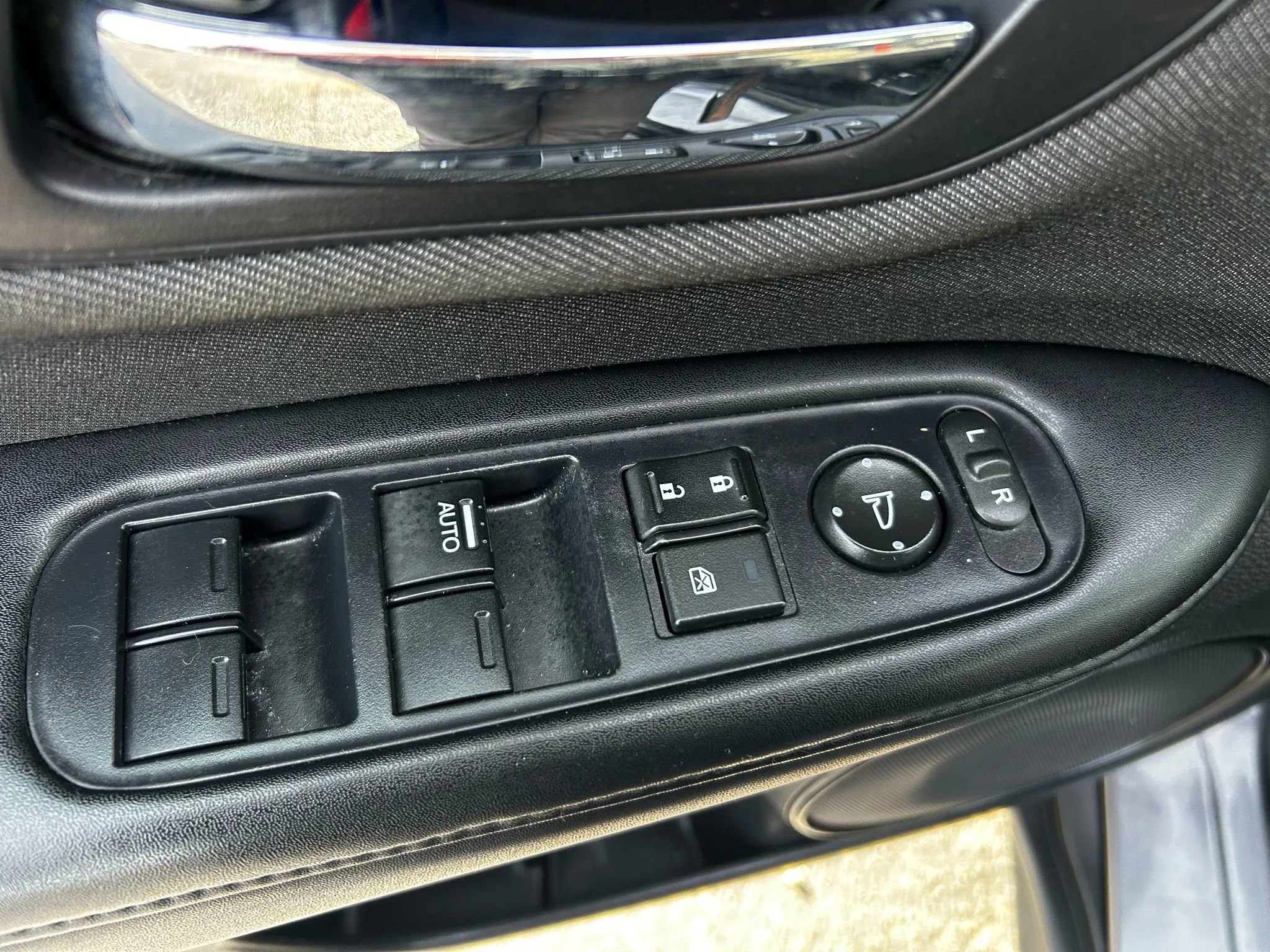 Used 2021 Honda HR-V LX image 23