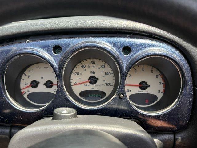 Used 2005 Chrysler PT Cruiser Convertible FWD image 18