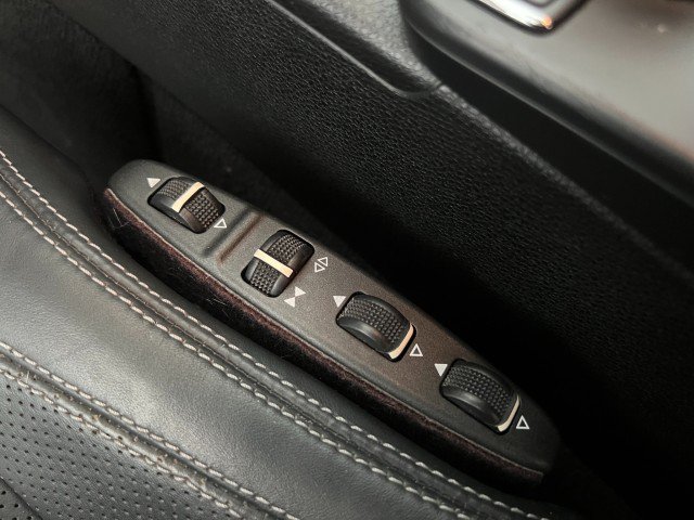 Used 2010 Mercedes-Benz E 550 Coupe image 25