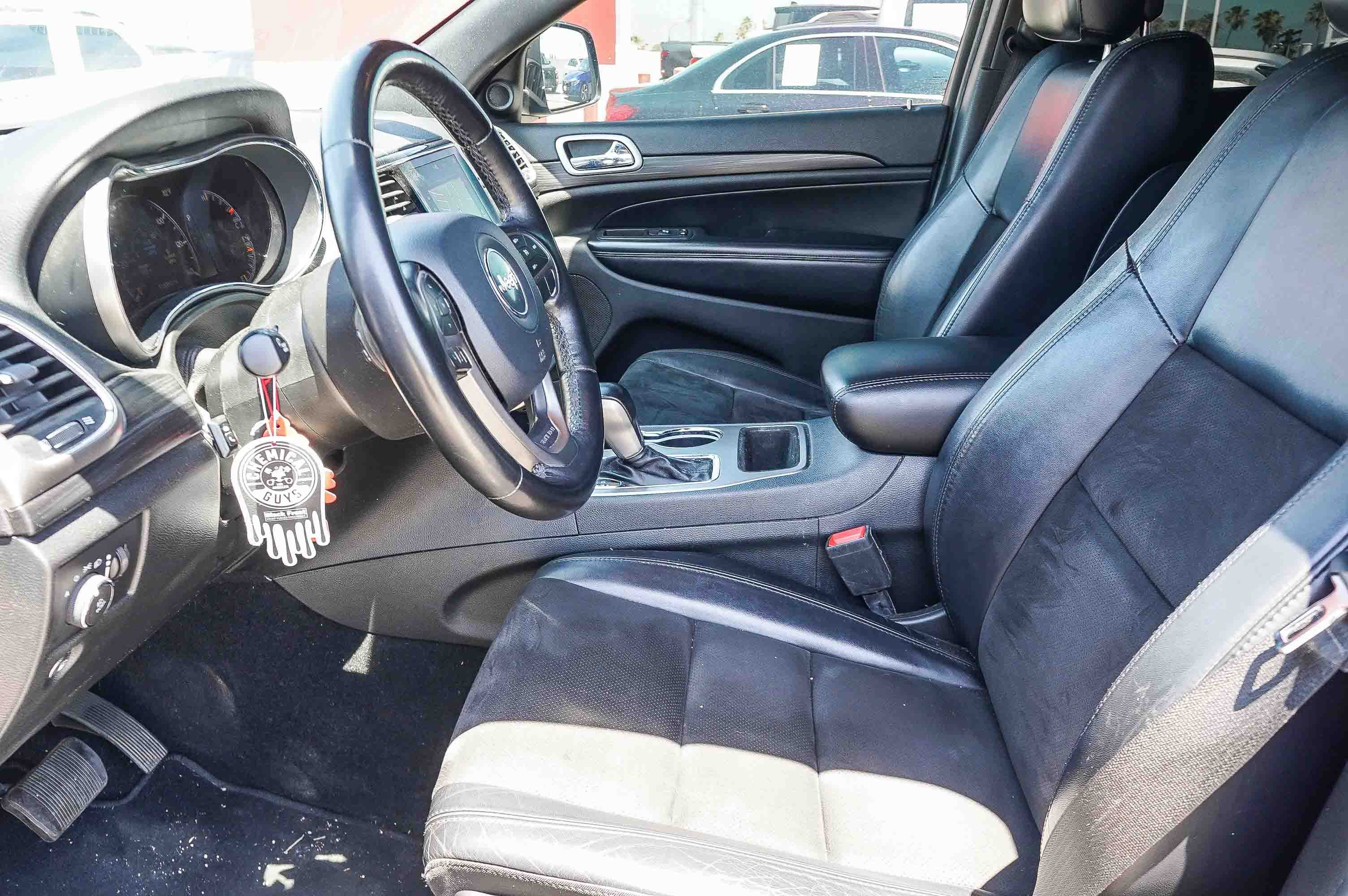 Used 2020 Jeep Grand Cherokee Altitude AWD/4WD image 20