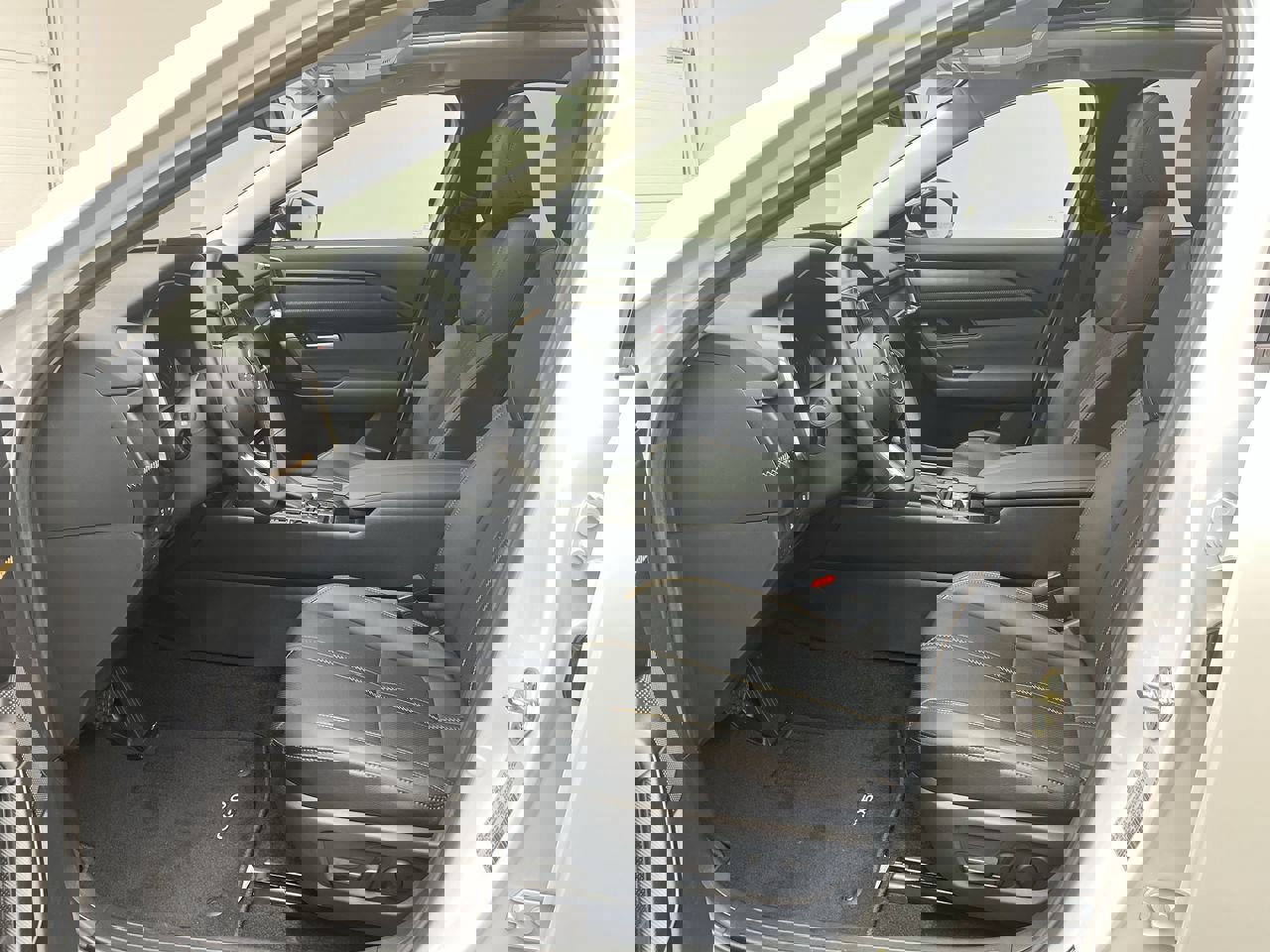 Certified 2025 MAZDA CX-50 2.5 Hybrid w/ Premium Plus Pkg image 3