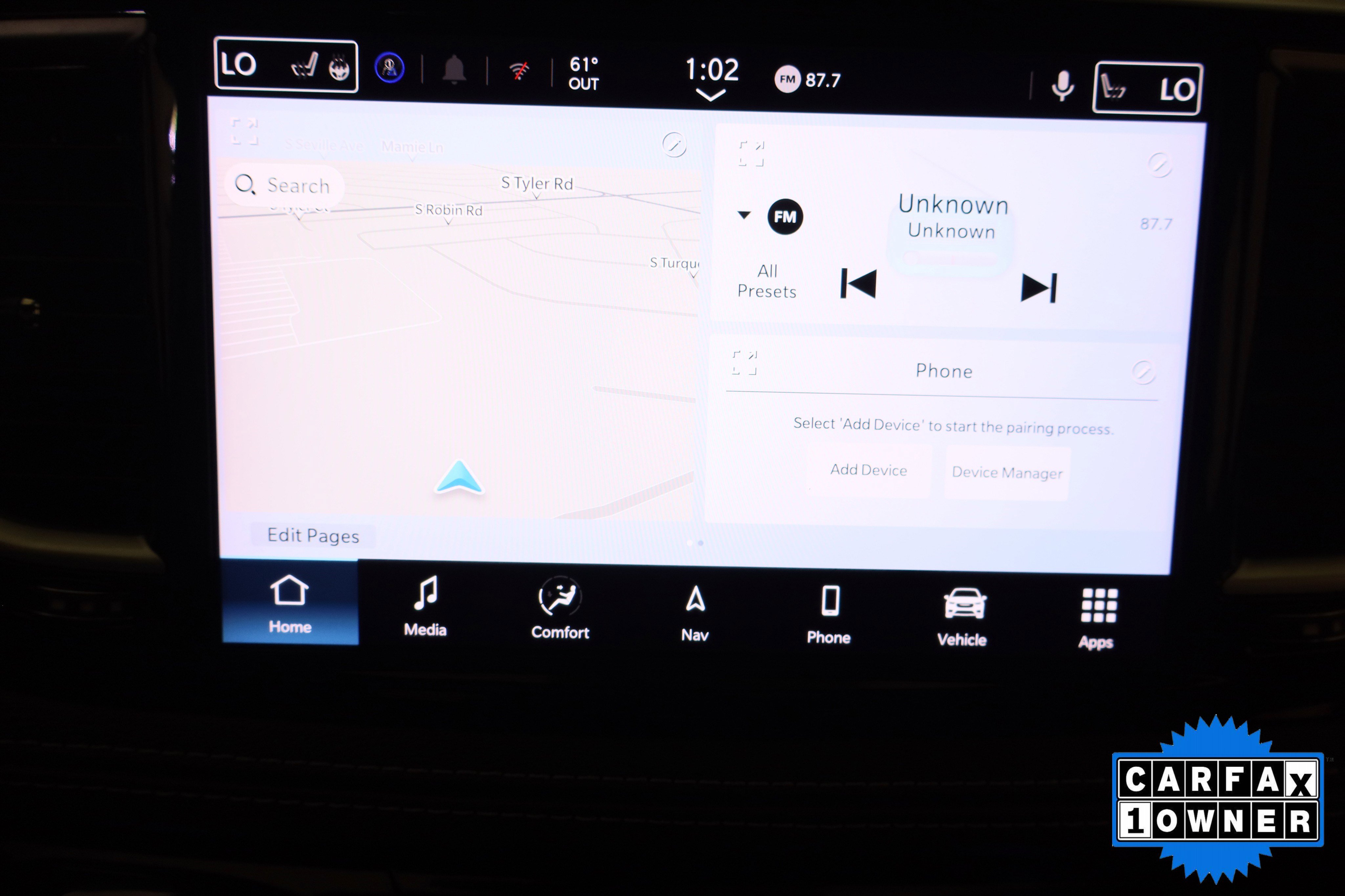 Used 2025 Chrysler Pacifica Limited image 25