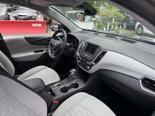 Used 2024 Chevrolet Equinox LS w/ LS Convenience Package AWD/4WD image 12