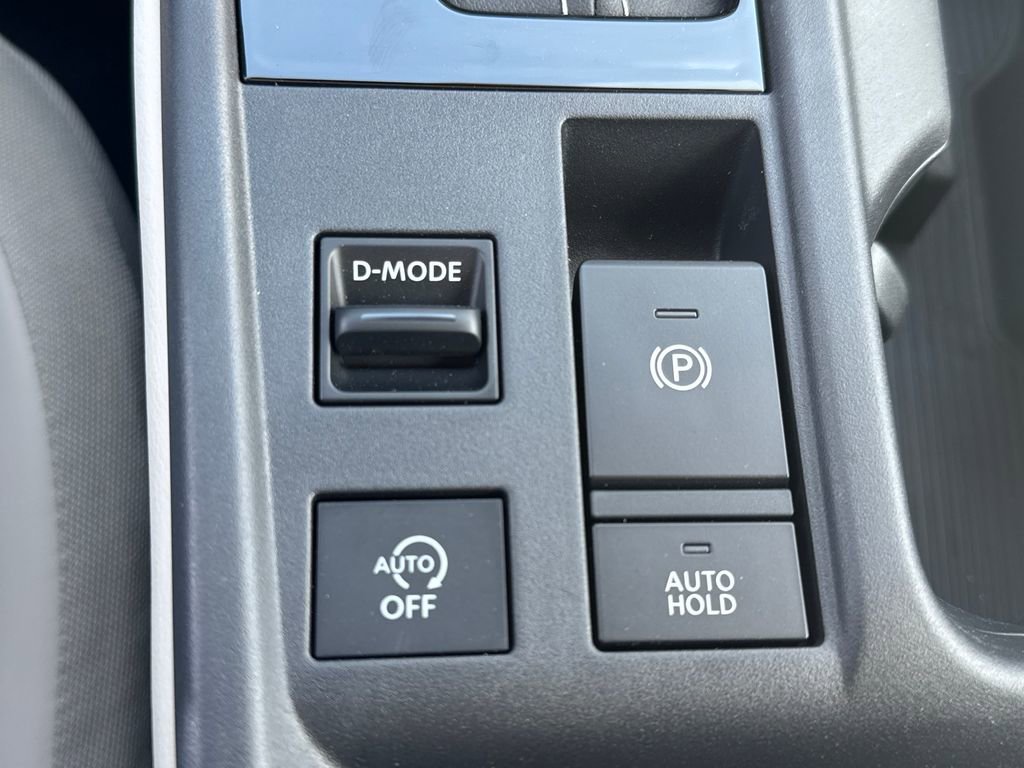 New 2026 Nissan Sentra SL w/ Floor Mat Package FWD image 38