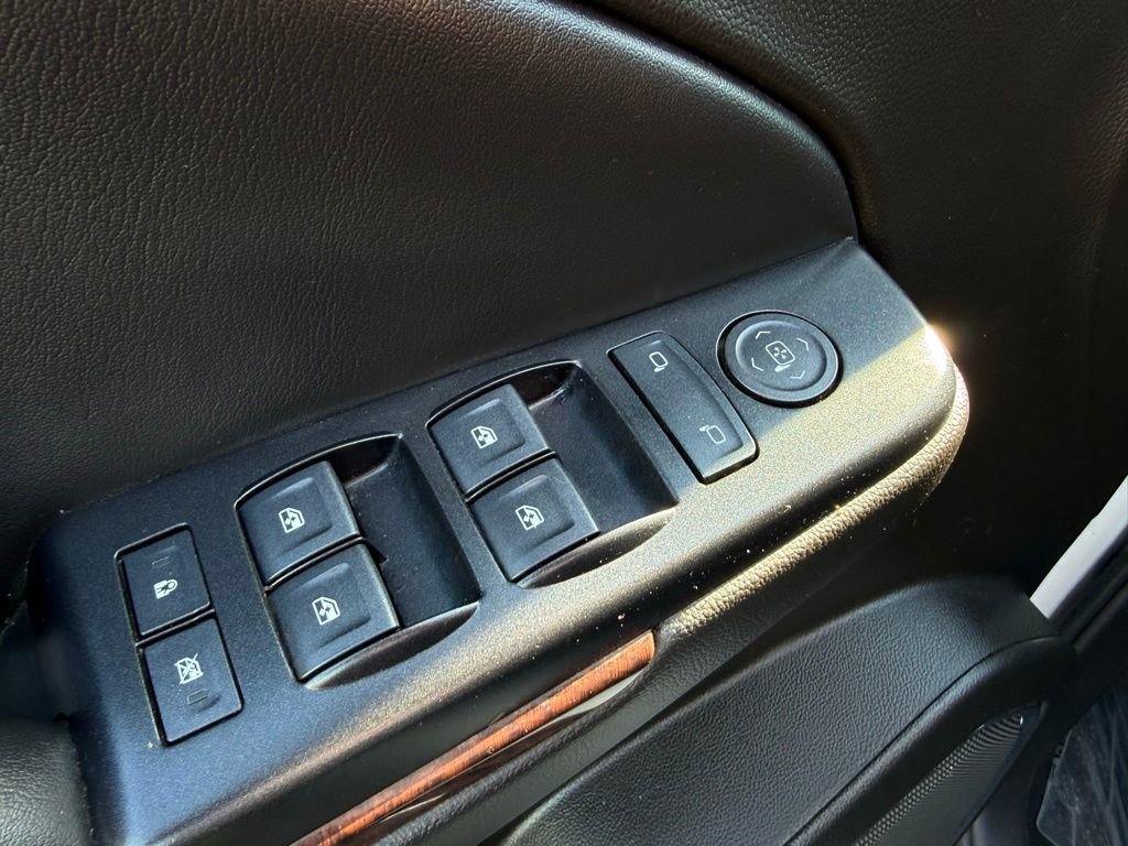 Used 2017 GMC Yukon SLE w/ SLE Value Package RWD image 19