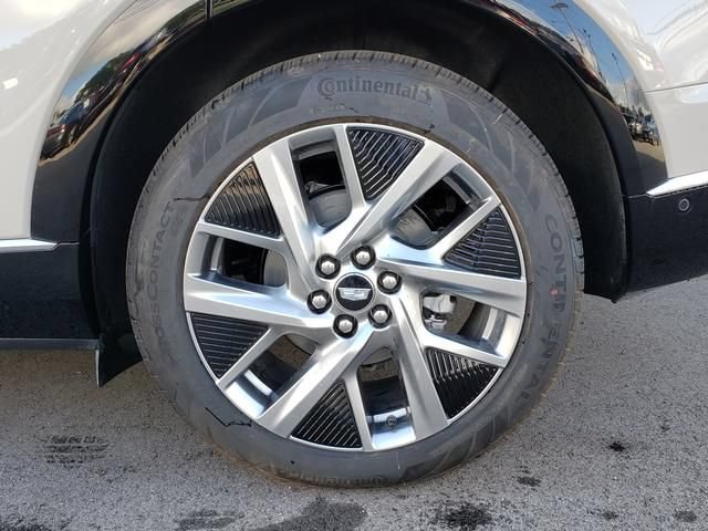 New 2027 Cadillac Optiq Premium Luxury w/ LPO, Floor Liner Package AWD/4WD image 27