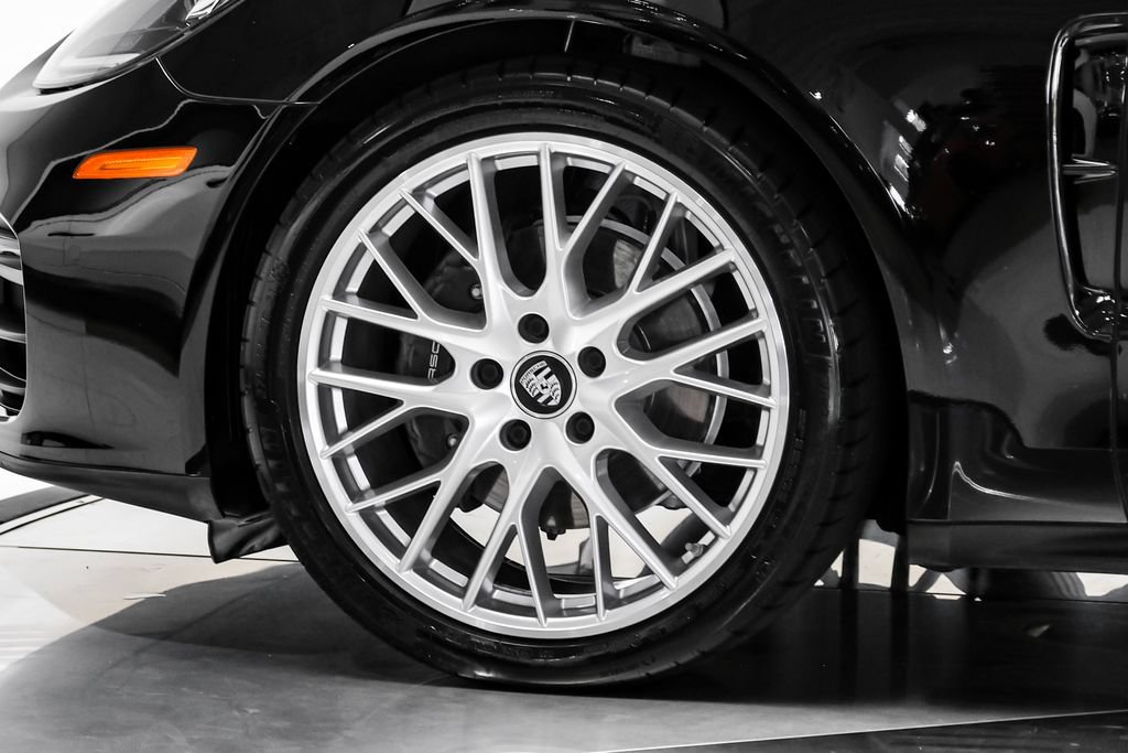 Used 2022 Porsche Panamera 4 AWD/4WD image 63