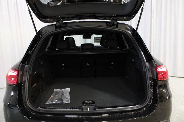 New 2026 Mercedes-Benz GLC 300 4MATIC image 30