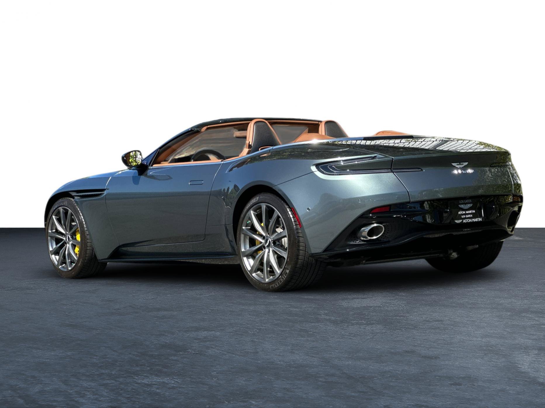 Used 2019 Aston Martin DB11 Volante RWD image 2