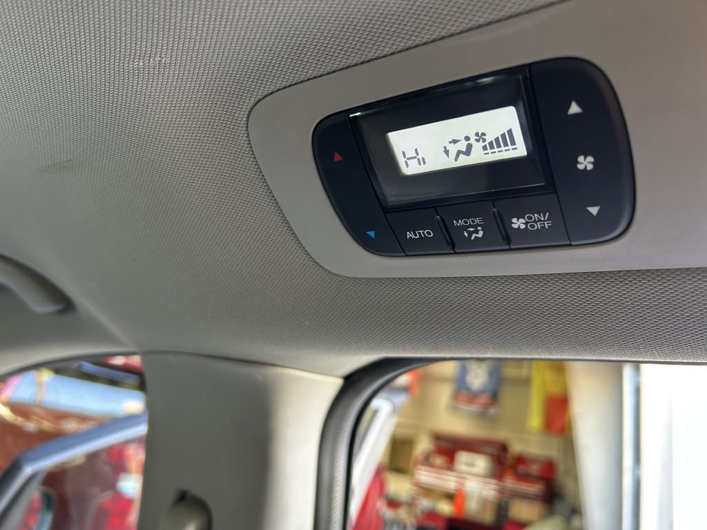 Used 2017 Honda Odyssey EX-L image 19