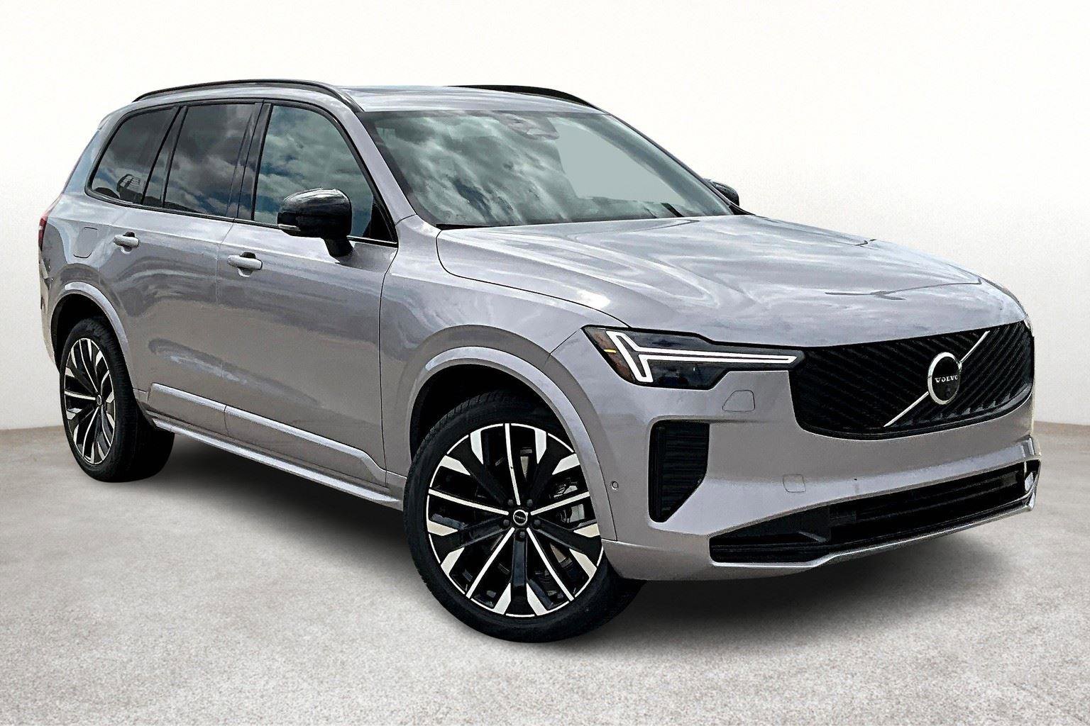 New 2026 Volvo XC90 B6 Ultra w/ Protection Package Premier image 2