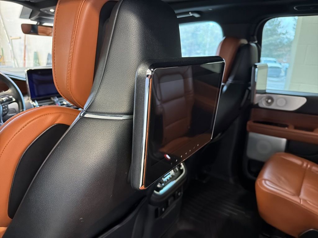 Used 2019 Lincoln Navigator L Reserve image 5