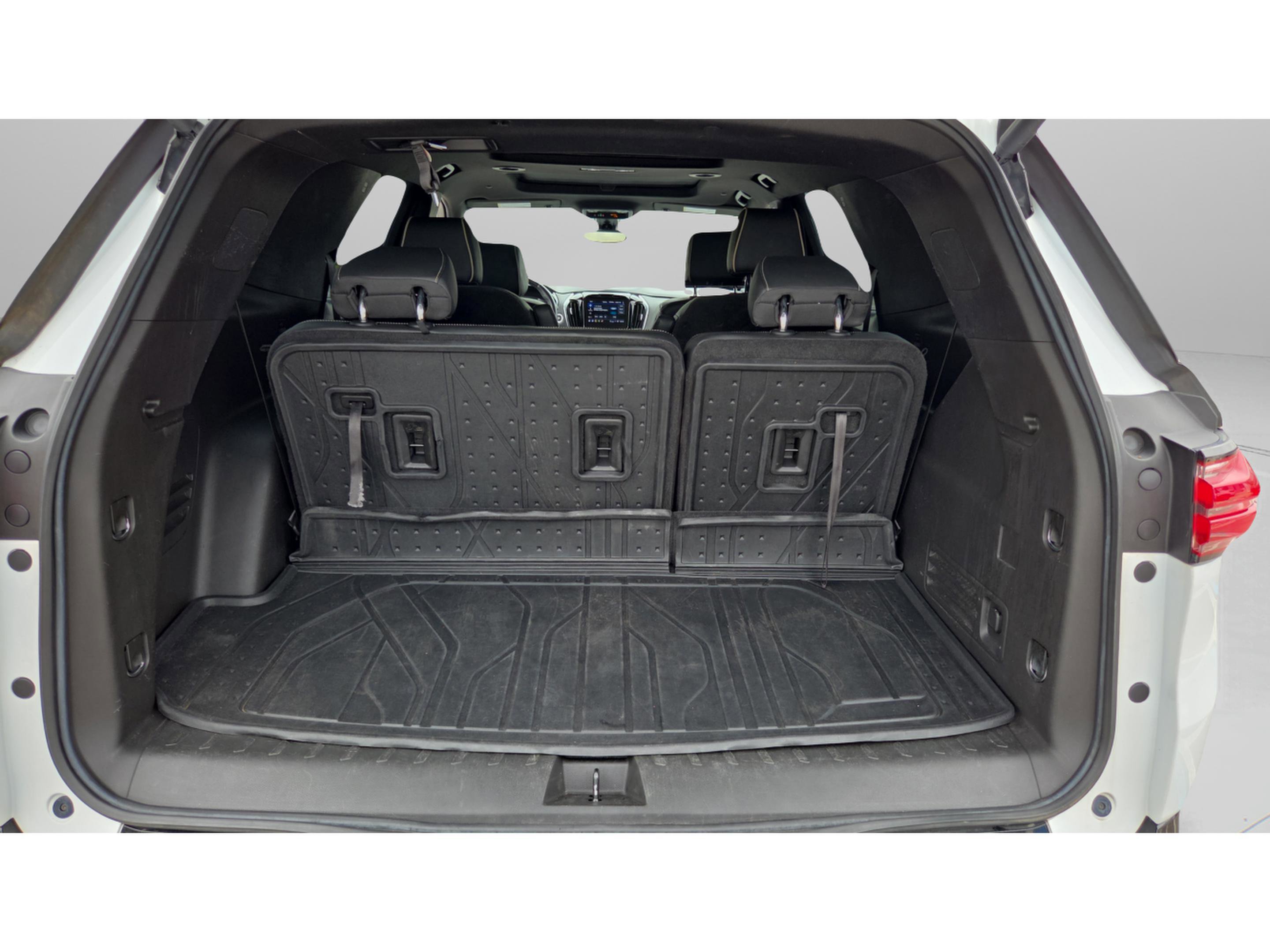 Used 2022 Chevrolet Traverse Premier w/ Redline Edition FWD image 13