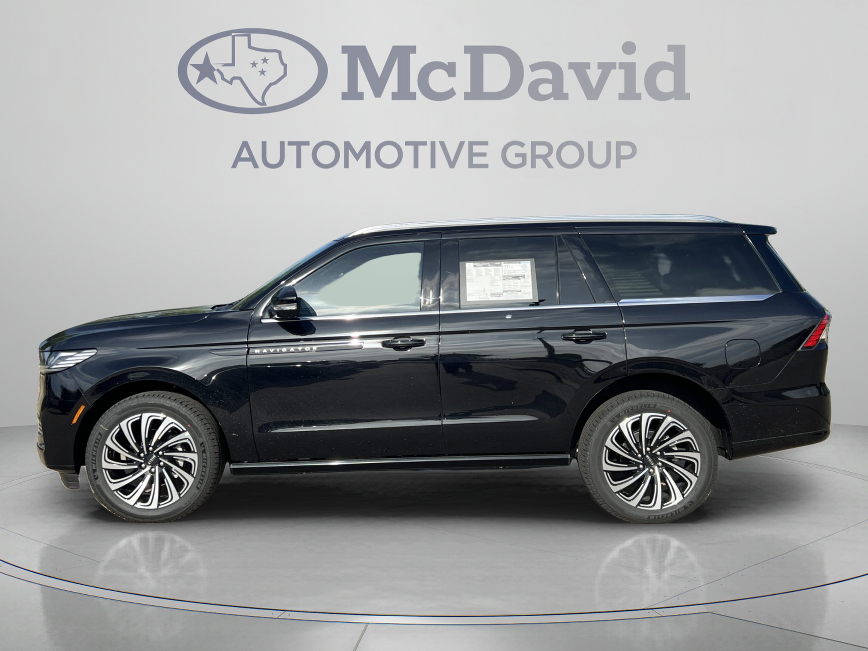 New 2026 Lincoln Navigator Black Label AWD/4WD image 4