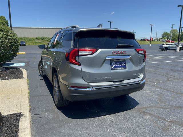 Used 2024 GMC Terrain SLT AWD/4WD image 5