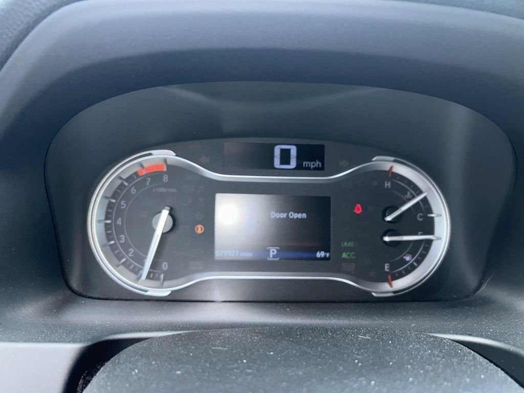 Used 2018 Honda Pilot Touring image 8