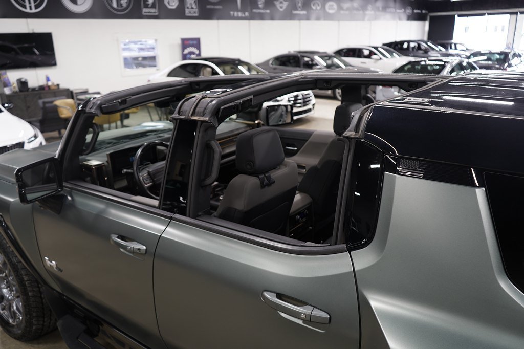 Used 2024 GMC Hummer EV 3X AWD/4WD image 10