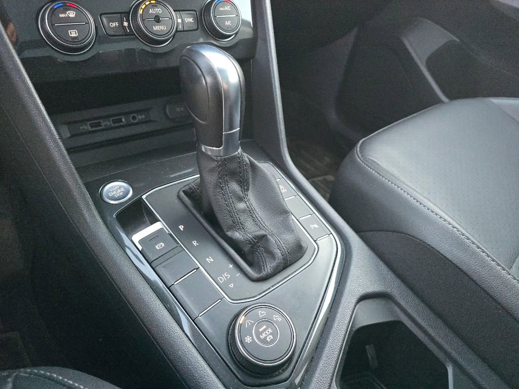 Used 2019 Volkswagen Tiguan SEL image 34