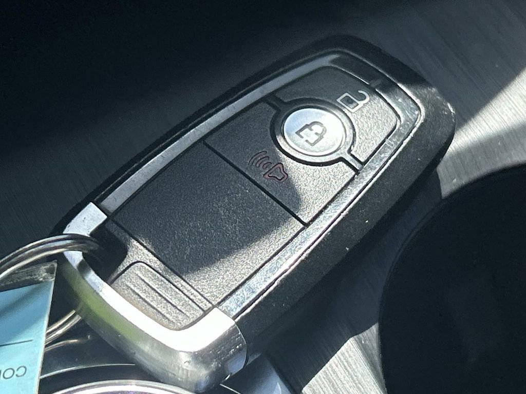 Used 2020 Ford Escape SE AWD/4WD image 37