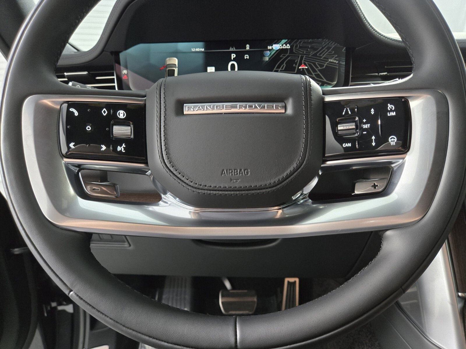 New 2025 Land Rover Range Rover SE image 23