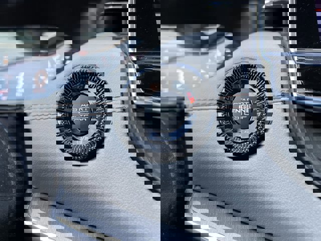 Used 2022 Jeep Compass Limited w/ Sun and Sound Group image 17