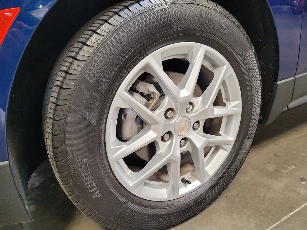 Used 2023 Chevrolet Equinox LT FWD image 31