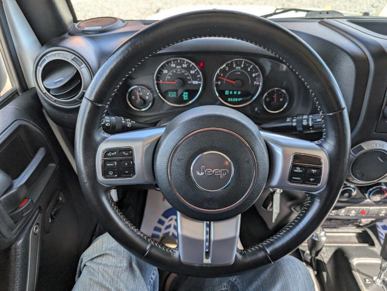 Used 2017 Jeep Wrangler Unlimited Sport image 18