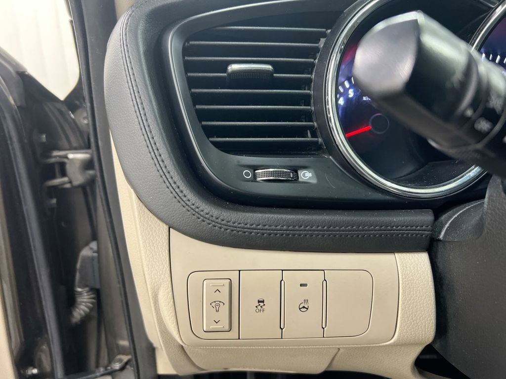 Used 2013 Kia Optima EX w/ Premium Pkg image 17