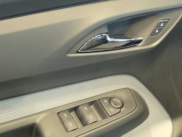 New 2027 Chevrolet Bolt LT w/ Comfort Package FWD image 15