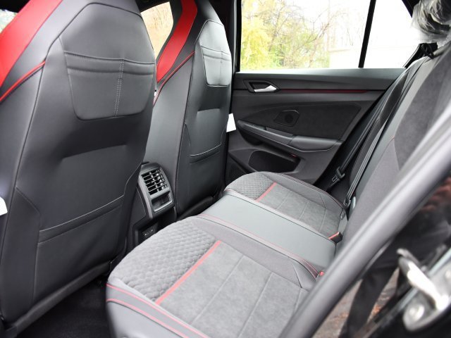 New 2026 Volkswagen GTI SE FWD image 19